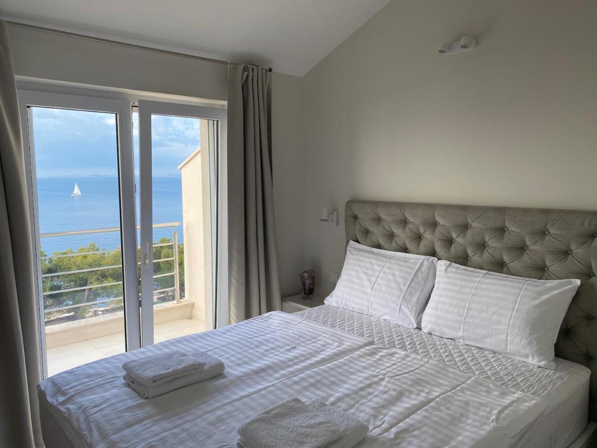 Amazing Villa Galeb In Murter Bagian luar foto