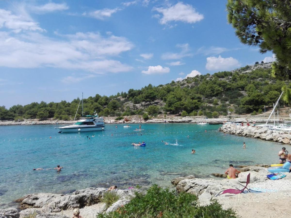 Amazing Villa Galeb In Murter Bagian luar foto
